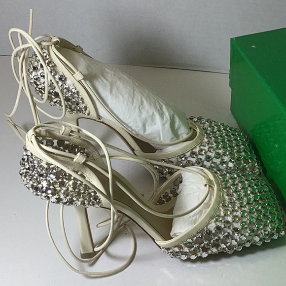 BOTTEGA VENETA
Stretch Lace Up Sandal - Picture 6 of 13